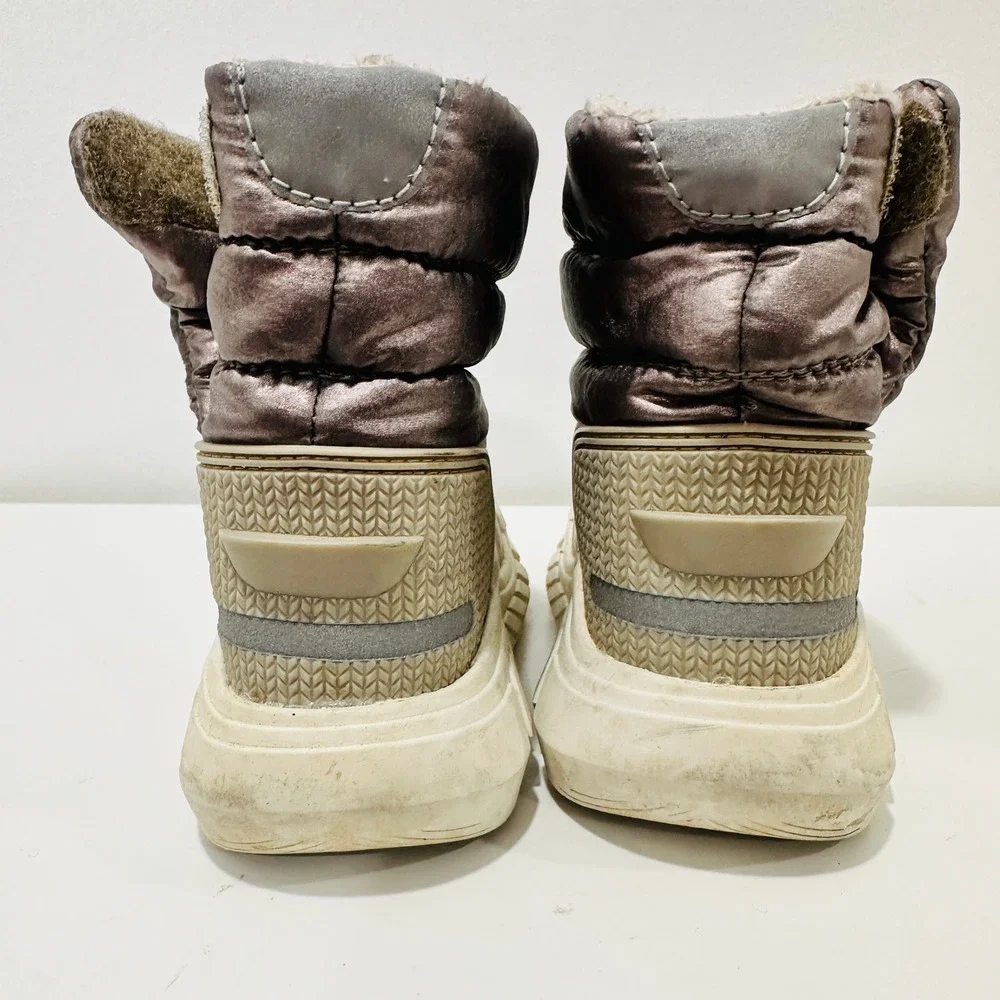 Hunter Boot Kids 5.5 Boys Girls Intrepid Insulated Nebula Vegan Snow Boots B4 G5